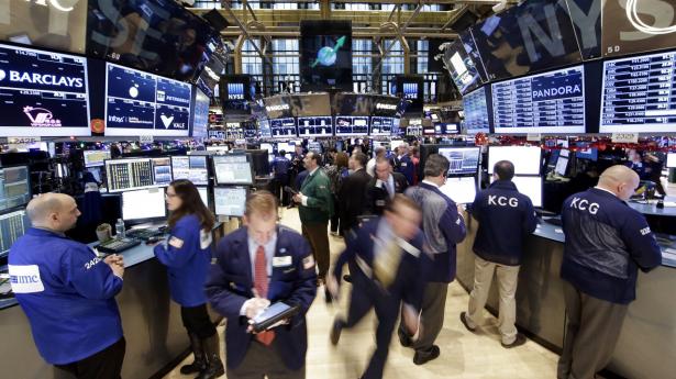 Krigen i Ukraine har udløst ekstrem nervøsitet blandt investorerne, og markederne fortsætter med at falde mandag. Arkivfoto: UPI Photo / eyevine