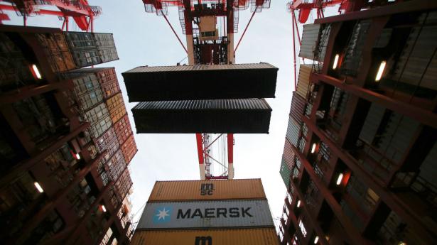 Hvad bliver prisen for at transportere en container? Det er der delte meninger om. Arkivfoto: Aly Song/Reuters/Ritzau Scanpix