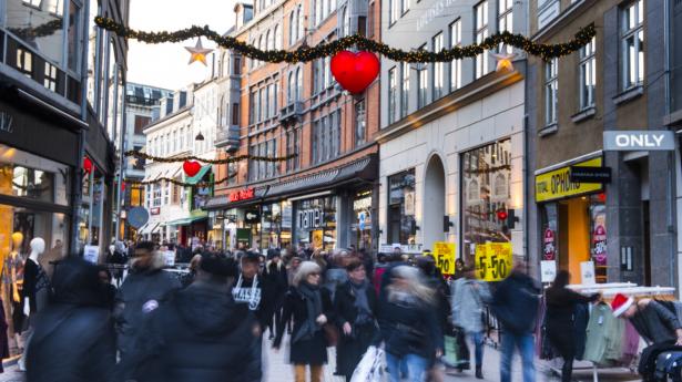 Danskerne er trods nye nedlukninger og stigende smittetal optimister på dansk økonomis vegne.
Arkivfoto: Ólafur Steinar Gestsson/Ritzau Scanpix