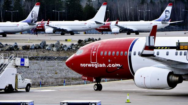 Trængsel med Norwegian-fly i Arlanda Lufthavn ved Stockholm. Sveriges regering overvejer nu en trængselsskat. Tt News Agency/Reuters/Ritzau Scanpix