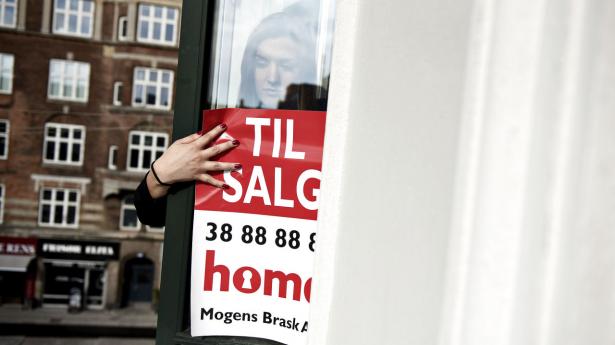 Har du forelsket dig i en lejlighed, så tjek, om prisen er sat for højt ved at undersøge, hvad lignende lejligheder i samme område er solgt for for nyligt. Foto: Mathias Bojesen/Ritzau Scanpix