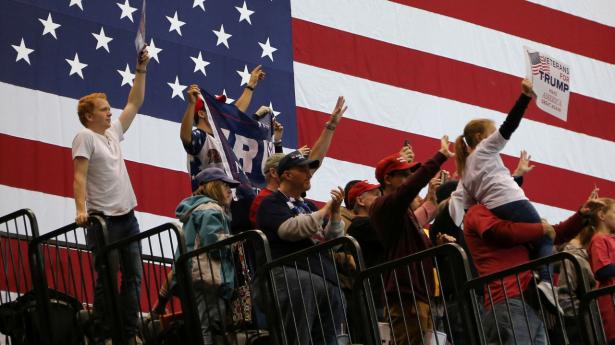 Tirsdag er der midtvejsvalg i USA. Arkivfoto: Aaron Josefczyk/Reuters/Ritzau Scanpix