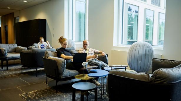 Novozymes er en af de virksomheder, der nu har åbnet for de danske kontorer. Arkivfoto: Jonas Pryner Andersen