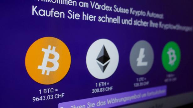 Overførsler mellem lande og lagring af kend-din-kunde-data er nogle af de opgaver, som blokchain-teknologien kan hjælpe banker med at løse, ifølge McKinsey. Arkivfoto: Arnd Wiegmann/Reuters/Ritzau Scanpix