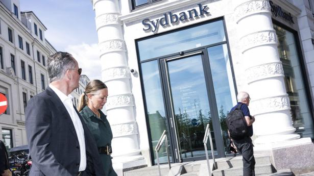 I Sydbank mener man godt, at man kan overholde lovkravet om, at det maksimalt må tage ti dage at oprette en konto til en udenlandsk kunde. Arkivfoto: Marie Bentzon