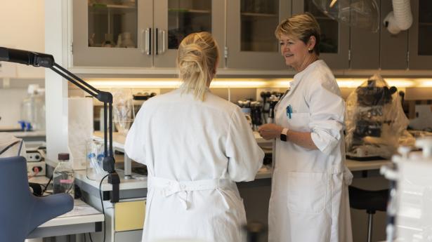 Lundbecks topchef Deborah Dunsire ses her i selskabets laboratorier i Valby. Arkivfoto: Sophie Voisin