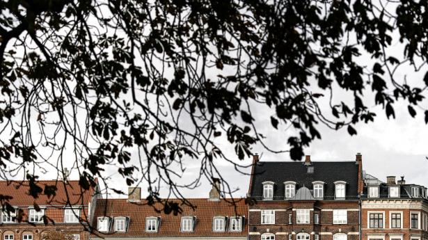 Nedgangen i fremvisninger stilner af for lejlighedsmarkedet i hovedstaden, viser tal fra mæglerkæden Home. Analytiker mener, vi har lagt det værste bag os – køberne hober sig op.Arkivfoto: Ritzau/Scanpix