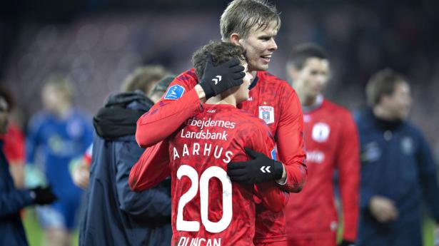 Ændringen af markedsføringsloven betyder, at det fortsat ikke er muligt for en bank at reklamere med deres sponsorat, f.eks. på tv i forbindelse med en sportsudsendelse. Arkivfoto: Jens Nørgaard Larsen/Ritzau Scanpix