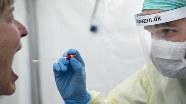 Også i Danmark er smitten begyndt at stige igen. Arkivfoto: Niels Christian Vilmann/Ritzau Scanpix