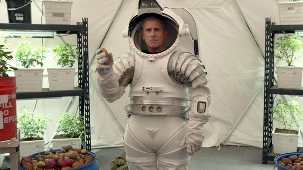 Steve Carell i rollen som den udfordrede general, Mark Naird, i Netflix-serien "Space Force". Foto: Netflix/Bestimage/Ritzau Scanpix