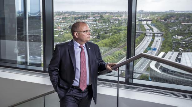 “Første halvår 2022 var karakteriseret af geopolitisk usikkerhed og forstyrrelser i forsyningskæden – omstændigheder, der har fået omkostningerne til at stige og har medført en energikrise,” udtaler Vestas-topchef Henrik Andersen i regnskabet. Arkivfoto: Thomas Lekfeldt/Ritzau Scanpix