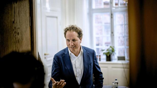 Frans Woelders er driftsdirektør i Danske Bank og fortæller, at frasalget er en del af den nyligt lancerede strategi. Arkivfoto: Steven Achiam