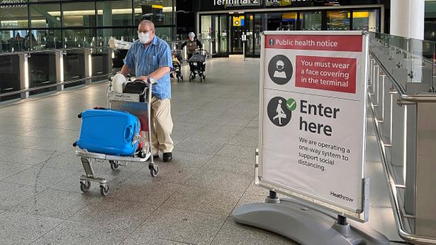 Heathrow er en af de lufthavne, der har mistet mange passagerer som følge af coronakrisen. Arkivfoto: Toby Melville/Reuters/Ritzau Scanpix