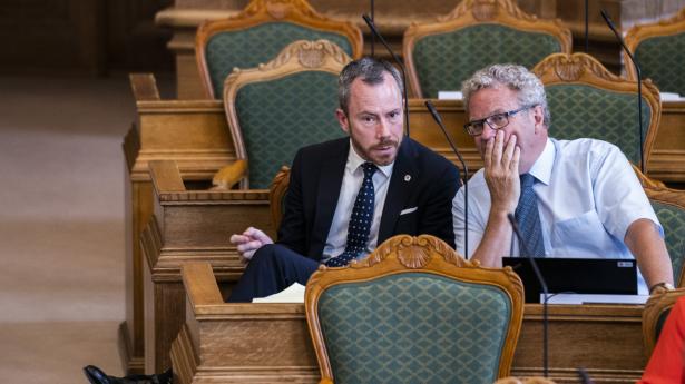 Preben Bang Henriksen (t.h.) er uenig med sin partiformand, Jakob Ellemann-Jensen. Arkivfoto: Martin Sylvest/Ritzau Scanpix