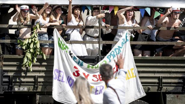 Hvor ville det være skønt, hvis alle, der færdiggjorde en uddannelse, fik den samme anerkendelse og de samme skulderklap som landets studenter. Arkivfoto: Mads Claus Rasmussen/Ritzau Scanpix