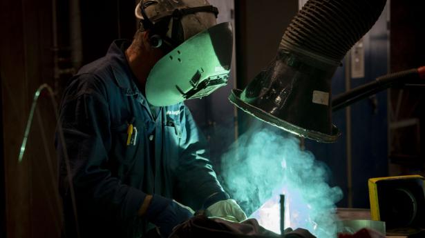 De ansatte i industrien skal trods økonomisk modvind fra udlandet ikke frygte, at der bliver delt fyresedler ud.
Arkivfoto: Johan Gadegaard/Ritzau Scanpix