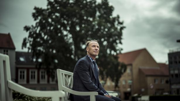 Tre scenarier tegner sig hos storsponsor efter kaos om kviklån. En retssag mod Forbrugerombudsmanden er et af dem