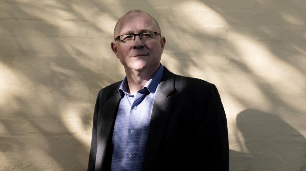“Det mindre comeback er nok et udtryk for, at den massive panik, der prægede markedet i slutningen af maj og starten af juni, er taget ud igen. Men der er heller ikke grund til jubeloptimisme,” siger Johnny Madsen, investeringschef og partner i Formue- og Investeringspleje. Foto: Walther Bølge