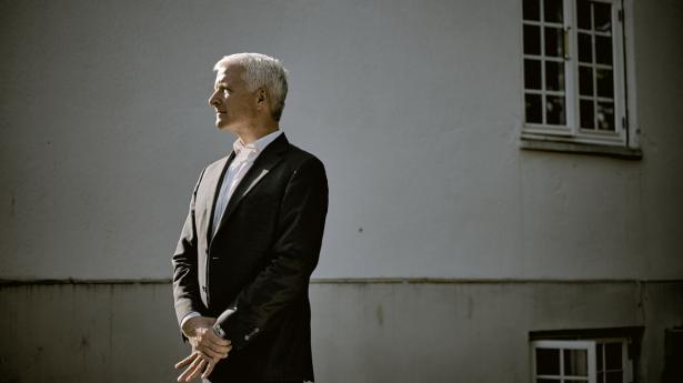 Nicholas Rohde, ejer og adm. direktør i Bankresearch, vurderer, at bankernes lavere udlånsrenter til privatkunder kan skyldes et forsøg på at fastholde dem. Arkivfoto: Steven Achiam