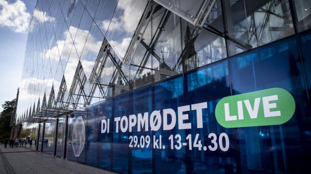 Hos Dansk Industri valgte man at holde det årlige topmøde som et tv-show på grund af corona. Det betød, at alle deltagere kunne følge med online i stedet for at være fysisk til stede. Arkivfoto: Mads Claus Rasmussen/Ritzau Scanpix
