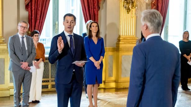 Der var valg i Belgien i maj 2019. Først i oktober 2020 blev Alexander De Croo taget i ed som premierminister hos kong Phlippe. Arkivfoto: Danny Gys/Pool via Reuters