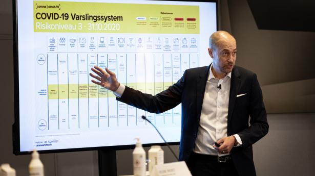 I oktober præsenterede sundhedsminister Magnus Heunicke (S) regeringens varslingssystem. Men lige nu virker det ikke. Arkivfoto: Ida Guldbæk Arentsen/Ritzau Scanpix