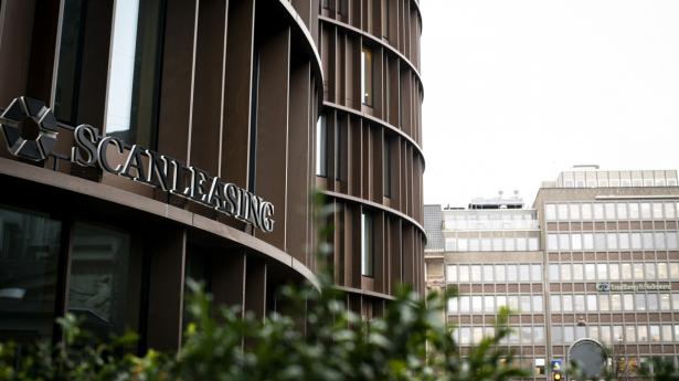 Scanleasing-konkursen har efterladt sure kunder og tomme lokaler flere steder – bl.a. i Axel Tower i det indre København, hvor firmaet havde et showroom til sine luksusbiler. Foto: Andreas Vinther