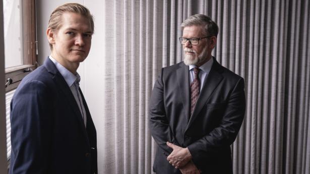 Michael Harboe Møller (t.v.) er senioranalytiker hos Boligøkonomisk Videncenter og har siden 2014 stået for den kvartalsvise undersøgelse af danskernes forventninger til boligmarkedet. Curt Liliegreen (t.h.) er direktør i Boligøkonomisk Videncenter. Arkivfoto: Walther Bølge