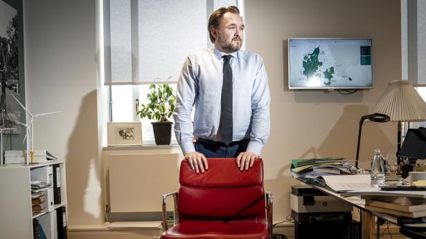 “Det her kommer selvfølgelig til at koste penge,” siger klimaminister Dan Jørgensen (S) til Ritzau om hjælpen til familier med store energiregninger. Arkivfoto: Mads Claus Rasmussen/Ritzau Scanpix
