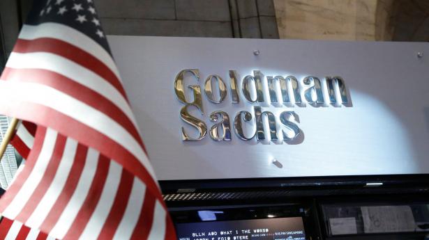 Storbankerne Wells Fargo, Bank of America og Goldman Sachs steg mandag med 2,5 til 3,7 pct. Arkivfoto: Brendan Mcdermid/Reuters/Ritzau Scanpix