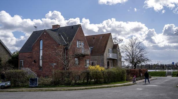 For sjette måned i træk falder priserne på boligmarkedet. 2022 bød på største prisfald i 10 år hos boligejerne. Forude venter fortsat en hård periode, spår økonomer. Arkivfoto: Tobias Kobborg/Ritzau Scanpix