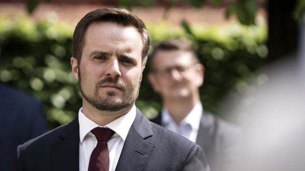 Simon Kollerup vil gøre det lettere at drive virksomheder: Men opgjort i tal er byrderne vokset under S