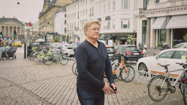 Henrik Fisker var med til at designe den ikoniske sportsbil Aston Martin DB9. Nu er han aktuel med elbilvirksomheden Fisker, som starter produktion til masserne om få måneder. Arkivfoto: Jonas Pryner Andersen