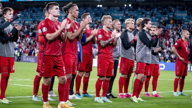 Danske spillere efter semifinalen mellem England og Danmark på Wembley, onsdag den 7. juli 2021. Foto: Liselotte Sabroe/Ritzau Scanpix