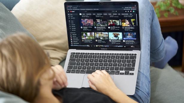 Ved streaming skal der skabes bedre overblik over CO2-forbruget. Arkivfoto: Signe Goldmann/Ritzau Scanpix