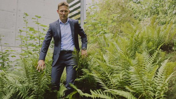 “Vi kommer til at vokse markant mere inden for de plantebaserede fødevarer,” siger Jacob Vishof, der er direktør i Chr. Hansen. Foto: Jonas Pryner Andersen