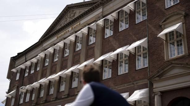 Danske Bank har knap 22.000 medarbejdere på tværs af koncernen. Det er imidlertid ikke altid lige let at komme igennem for de kunder, der ringer til kundeservice. Arkivfoto: Anne-Dorthe Søgaard Jensen