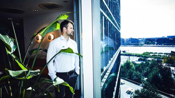 Christian Fladeland er investeringsdirektør hos Heimstaden, hvor størstedelen af kapitalen kommer fra svenske intentionelle investorer og en norsk investor. Foto: Magnus Møller.
