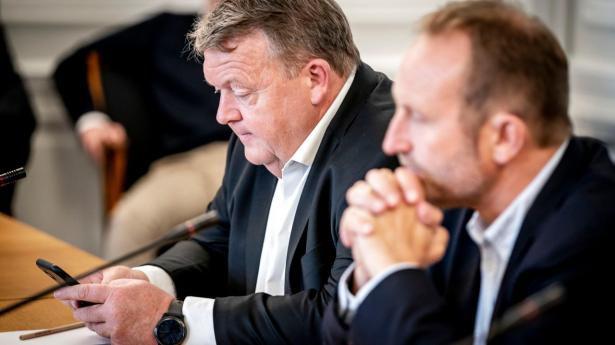 Martin Lidegaard (R) og Lars Løkke Rasmussen, her under samråd i Folketingets Forsvarsudvalg. Arkivfoto: Mads Claus Rasmussen/Ritzau Scanpix