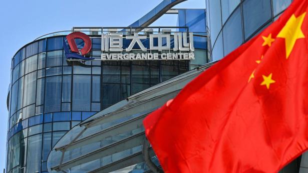 Kommentar | Teis Knuthsen: Evergrande er kun toppen af Kinas problemer – gælden er tårnhøj og udsigt til faldende vækst