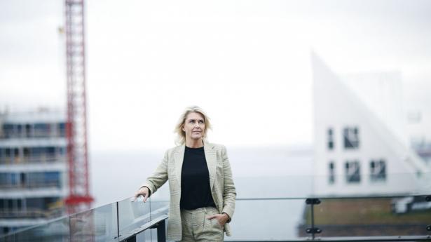 Elsebeth Gutheil Stoker, ny adm. direktør for Domis, bruger en stor del af sin fritid på familien og udlandsrejser og interesserer sig for indretning, arkitektur og kunst. Foto: Hans Christian Jacobsen