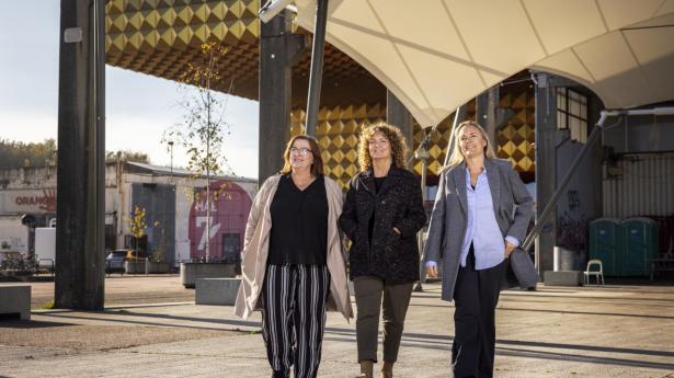 Ejerne af Leute foran rockmuseet Ragnarock. Fra venstre: Charlotte Lønstrup, Charlotte Juul og Marie Have. Foto: Simon Fals
