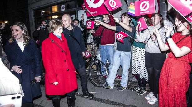 Enhedslisten har fået markant fremgang i København og på Frederiksberg. Partiet med Line Barfod og Pelle Dragsted som spidskandidater bliver større end S i begge kommuner.  Foto: Olafur Steinar Gestsson/Ritzau Scanpix