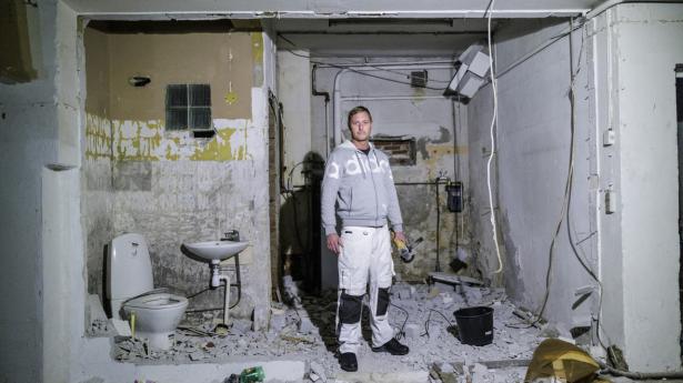 Daniel Dylewski, ejer af håndværkerfirmaet Total Entreprise Aps i Ringsted, forventer, at kunder vil ”tigge og bede” om at få lavet en opgave inden 1. april, hvor håndværkerfradraget udløber. Foto: Nikolai Linares