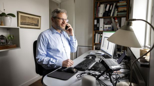 Danske Banks cheføkonom Las Olsen mener, at dansk økonomi er på vej ind i en krise. Andre banker er mere tilbageholdende med den formulering. Arkivfoto: Simon Fals