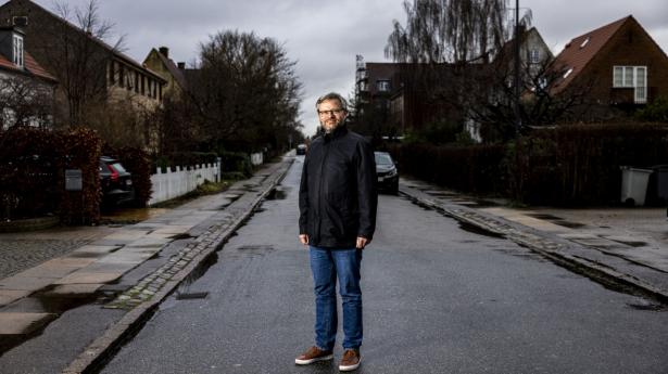 Las Olsen, cheføkonom i Danske Bank, fortæller, at danskernes syn på fremtiden fortsat er negativt. Arkivfoto: Simon Fals