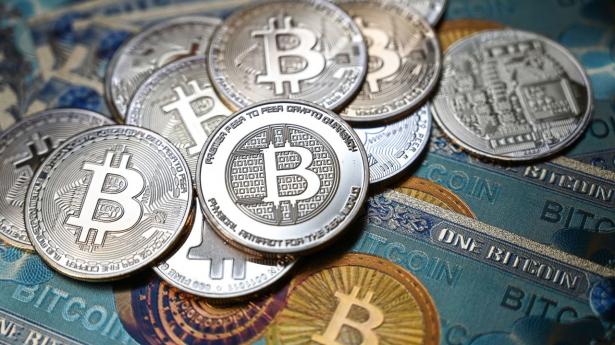 Bitcoin er i sit største fald det sidste halve år. Arkivfoto: Ozan KOSE / AFP)