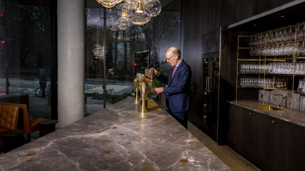 Sydbank vurderer ikke, at Carlsberg med Cees 't Hart i front vil få noget væsentlig ud af et frasalg af sine russiske aktiviteter. Arkivfoto: Simon Fals