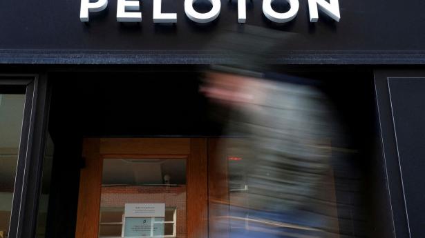Peloton, som for nyligt har været genstand for opkøbsspekulationer, har før åbningen nedjusteret sine salgs- og indtjeningsforventningerne til 2021/22. Arkivfoto: Carlo Allegri/Reuters/Ritzau Scanpix