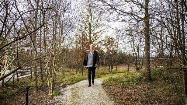 “Det blomstrer jo med spændende ting,” siger Dorethe Nielsen, Novo Nordisks chef for miljøstrategi, om grønne initiativer. Foto: Simon Fals